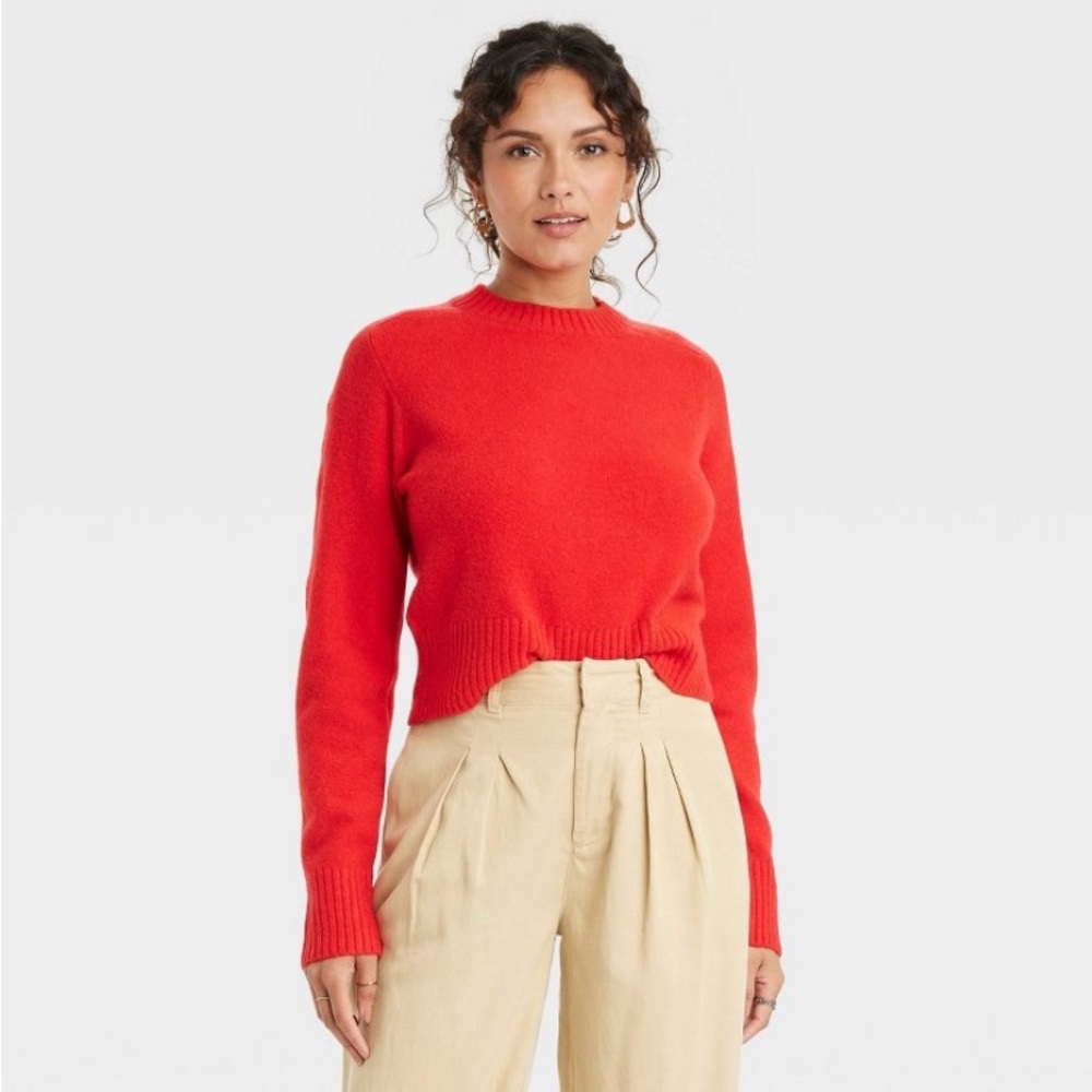 NWT Women's Crew Neck Cashmere-Like
Pullover Sweater - Universal Thread™ Red L